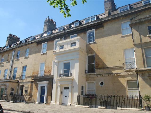 apartment for rent in Queens Parade, Bath, Bath