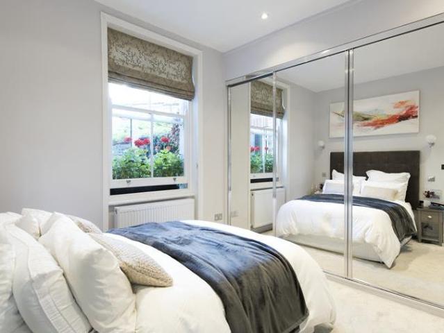 apartment for rent in Queenstown Road, SW8