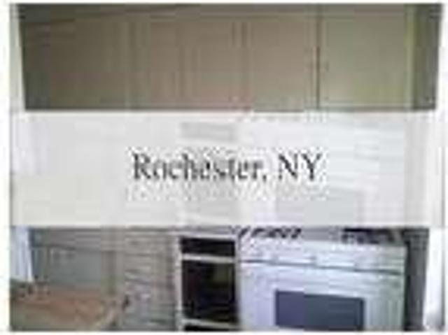 Apartment for rent in ROCHESTER. Offstreet parking!