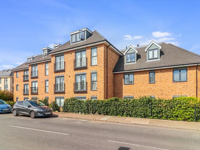 apartment for rent in Roland Street, St. albans, St. albans