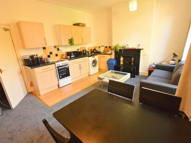 apartment for rent in Regent Park Terrace, Hyde Park, Leeds, LS6