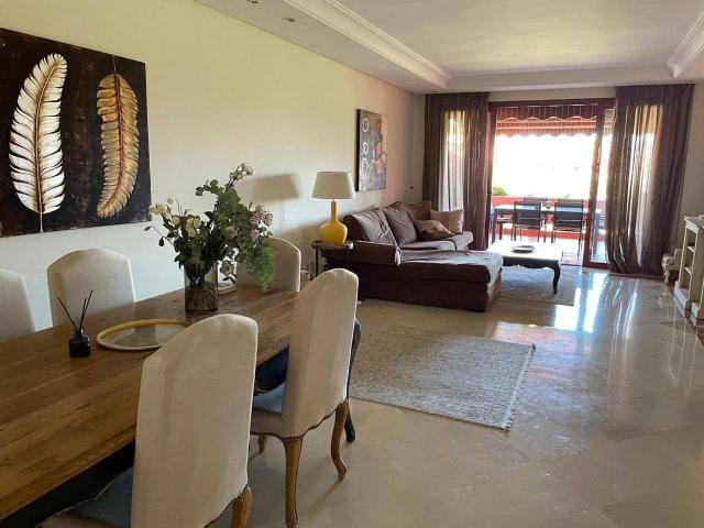Apartment for rent in Resinera Voladilla, Estepona, Málaga