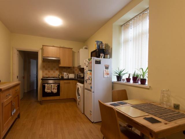 apartment for rent in Richmond Road, Cardiff, CF24 3BX