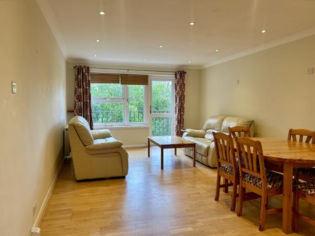apartment for rent in Ridgway, London, London