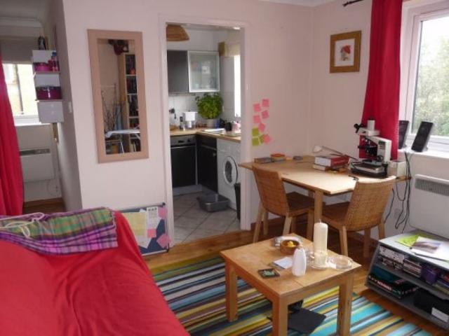 apartment for rent in Ringwood Gardens, Docklands