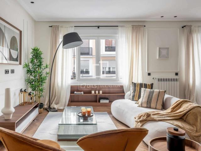Apartment for rent in Rios Rosas, Madrid city, Madrid