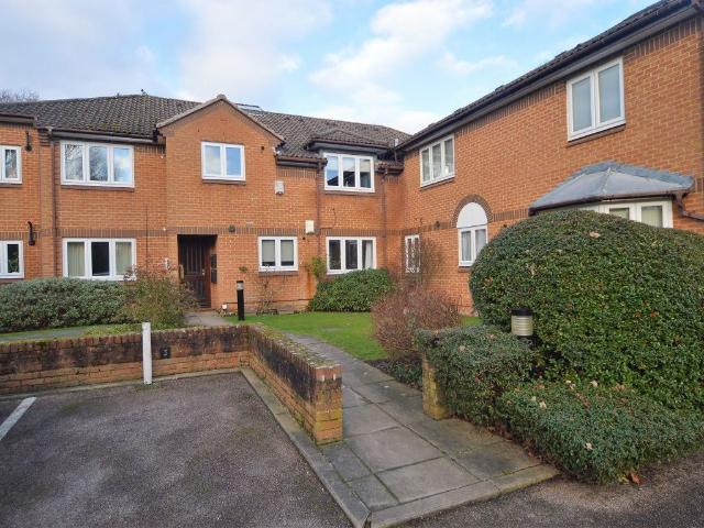 apartment for rent in Woodstock Road North, St Albans, AL1 4QR