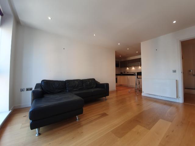 apartment for rent in Watermans Place Wharf Approach Leeds LS1