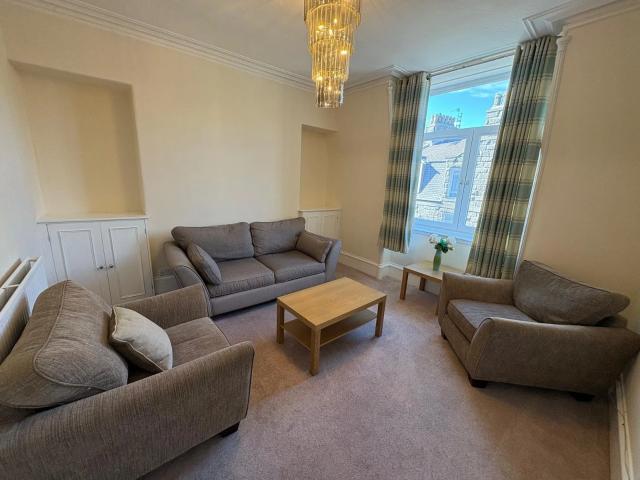 apartment for rent in Wallfield Place, Aberdeen, AB25 2JS