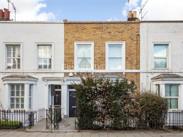 apartment for rent in Wandsworth Road, Clapham, SW8 3JX