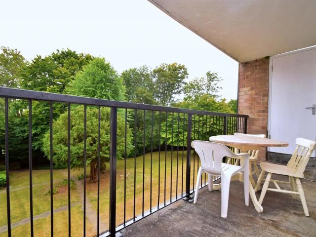apartment for rent in Warwick Court Winchester SO23 7AN