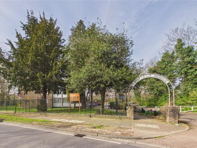 apartment for rent in West Drive, SW16 1RT