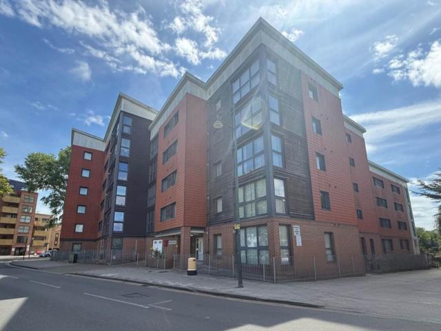 apartment for rent in West Street, Erith, DA8 1AE