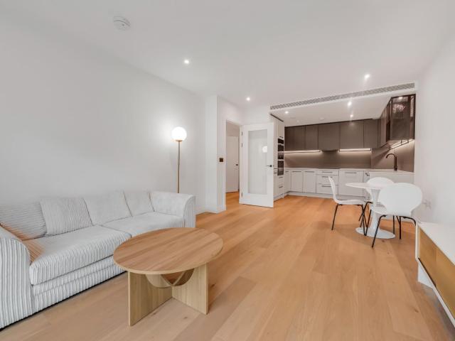 Apartment for rent in Westwood Building, Lockgate House SW6