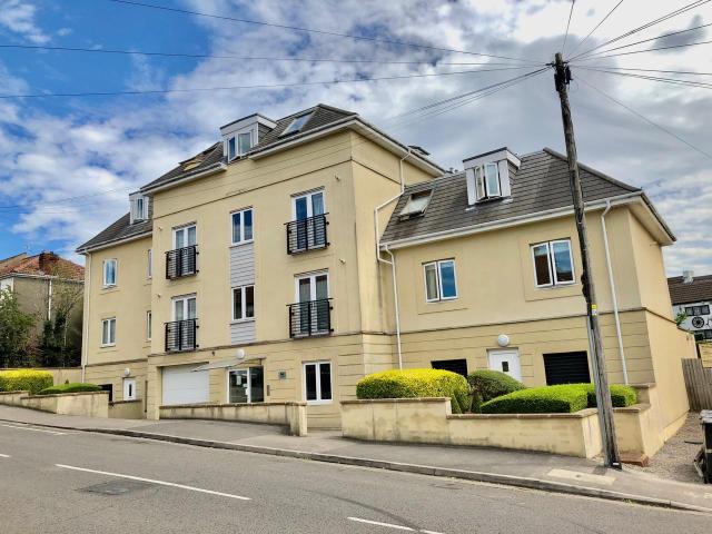 apartment for rent in Whiteway Road, St George