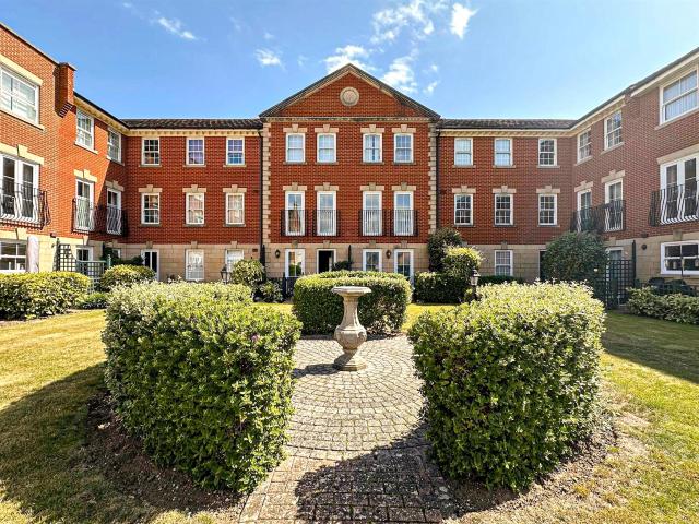 apartment for rent in white hart road, old portsmouth