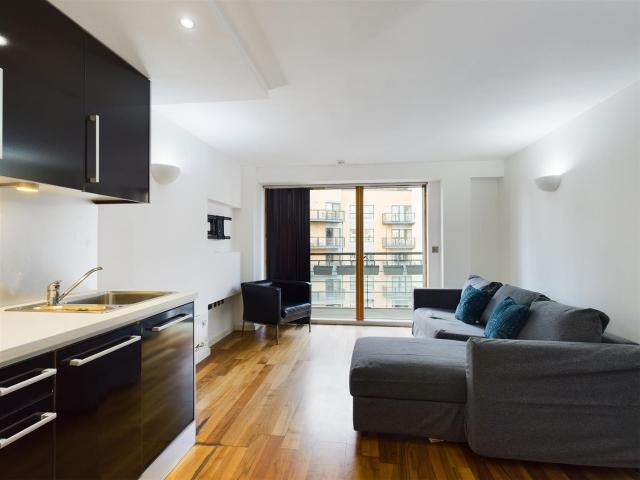 apartment for rent in Whitehall Waterfront, Riverside way, Leeds