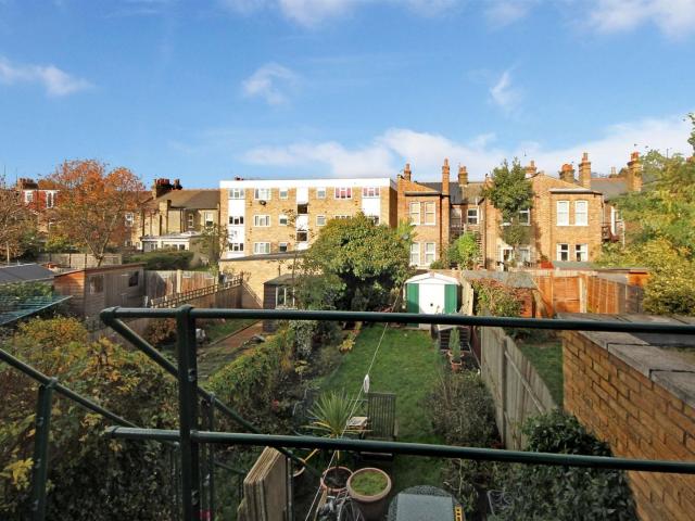 apartment for rent in Whitestile Road, TW8