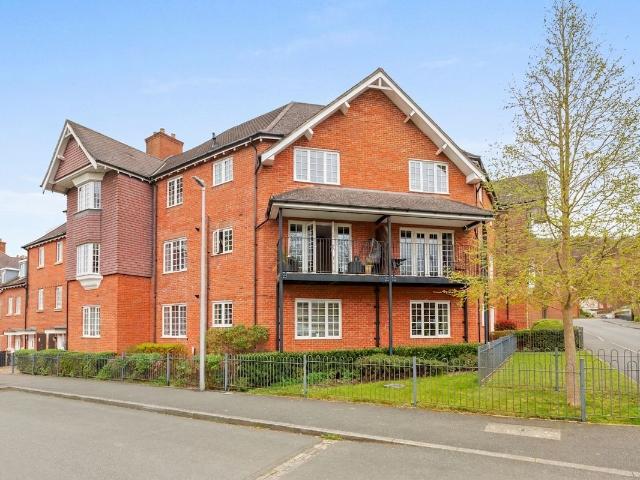 apartment for rent in Wroughton Road, Wendover, HP22