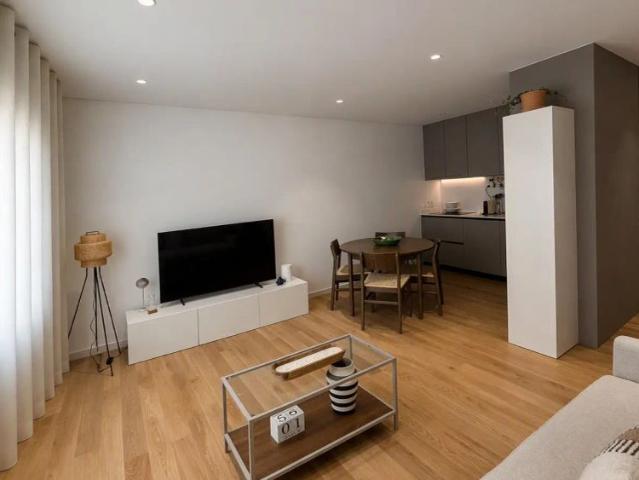 Apartment for rent in Tavira, 2 bedrooms, perfect for professionals or students