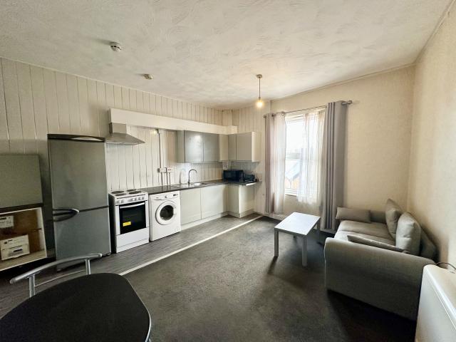 apartment for rent in Temple Crescent, Leeds, Leeds
