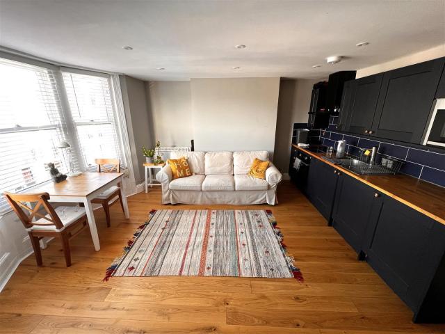 apartment for rent in Temple Street, Brighton, Brighton