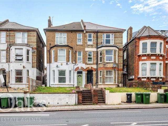 apartment for rent in Thurlow Park Road, West Dulwich, London