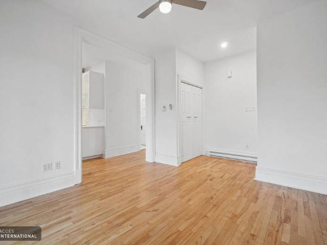 Apartment for rent in the Bois de Saraguay neighbourhood Ahuntsic Cartierville