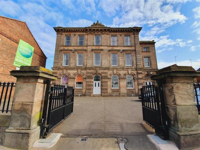 apartment for rent in The Court House, Burton on Trent, DE14, Burton on Trent, DE14 1BN