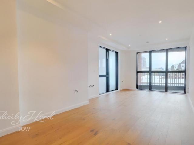 apartment for rent in The Exchange, Waters Edge Court, Yeo Street, E3