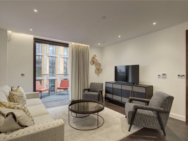 Apartment for rent in The Residence, 4 Charles Clowes Walk, Nine Elms, London, SW11