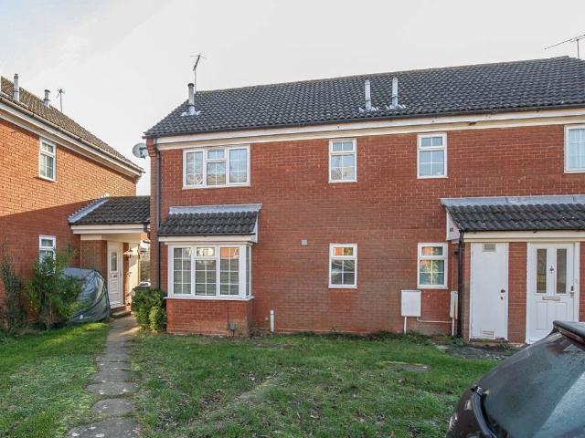 apartment for rent in Thistle Close, Hemel Hempstead, HP1 2DE