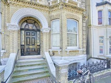 apartment for rent in Tisbury Road, BN3 3BB