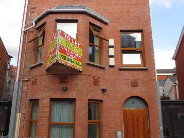 apartment for rent in Two Great Apartments, 2A Carmel Street, Queens Quarter, Belfast, BT7 1QE