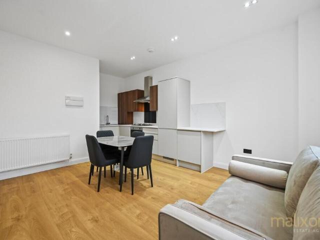 apartment for rent in Upper Tooting Road, SW17 0DN