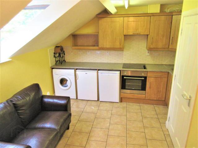 apartment for rent in Upstairs Apartment, 76C Rugby Avenue, University Quarter!, Belfast, BT7 1RE