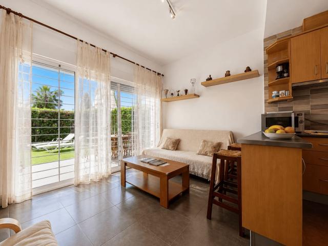 Apartment for rent in Urbanización Santa Rosa, Torrox, Málaga