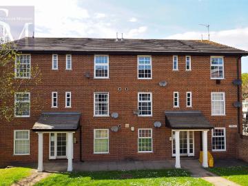 apartment for rent in Van Ryne House, Loughton, IG10