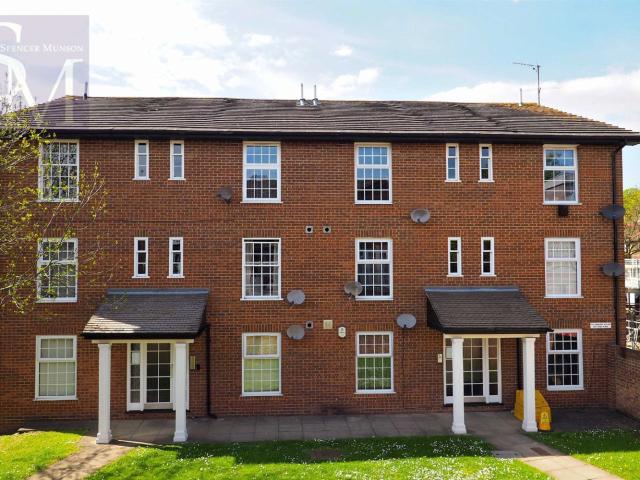 apartment for rent in Van Ryne House, Loughton, IG10