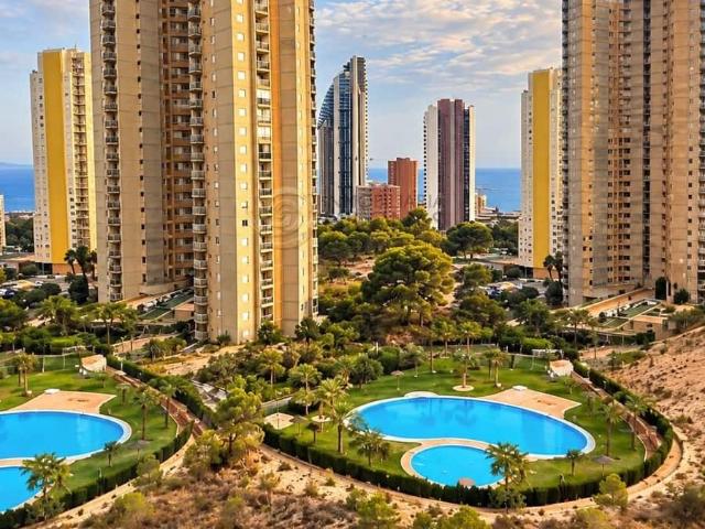 Apartment for rent in Via Parque, Benidorm, Alicante