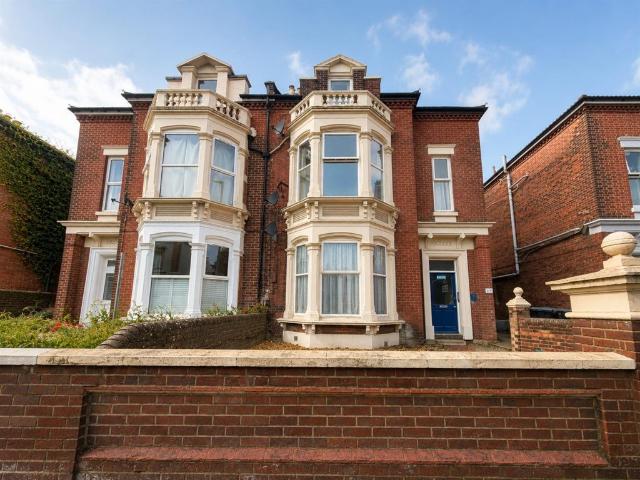 apartment for rent in Victoria Road North, PO5 1PL