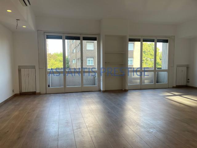 apartment for rent in Zona City Life Italy