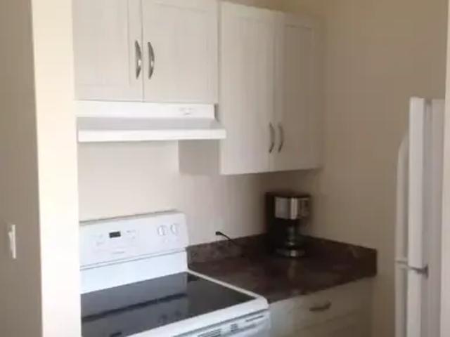 Apartment For Rent Innisfail AB 945 ES101041567