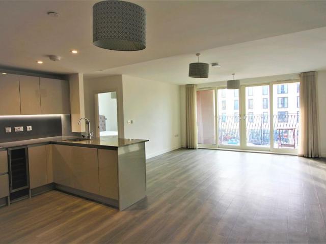 Apartment For Rent Sovereign Point, Bath