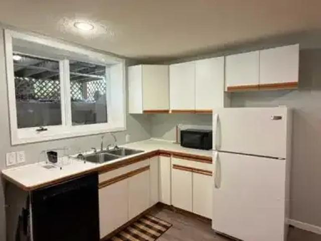 Apartment For Rent Picture Butte AB 1200 ES106134816