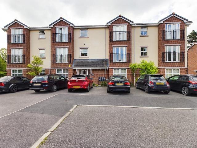 Apartment for rent Planewood Gardens, Lowton, Warrington.