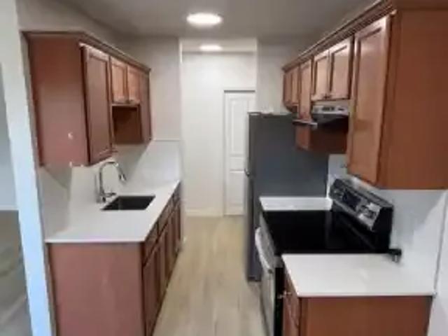 Apartment For Rent Prince Albert SK 995 ES92352572