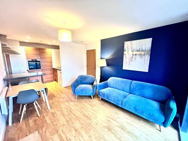 Apartment for rent Quebec Building, City Centre, M3
