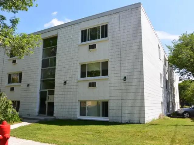 Apartment For Rent Regina SK 850 ES105198117