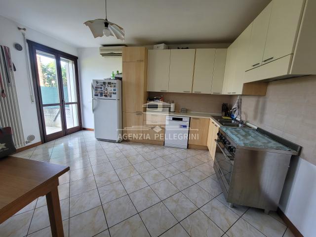 APARTMENT FOR RENT WHIT GARDEN
